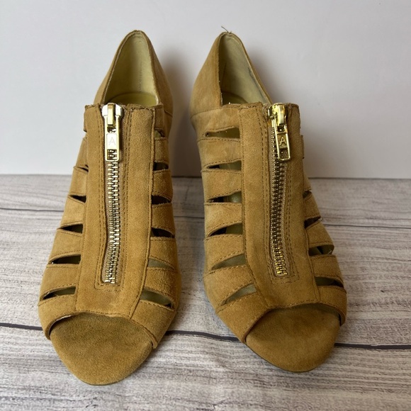 Aerosoles Women's Lambada Dress Pump, Light Tan Suede/size 6 - Picture 4 of 12